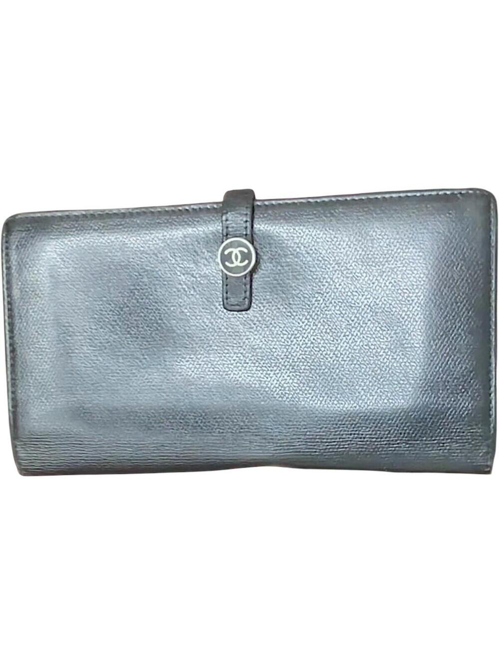 Chanel Black Leather Wallet with CC Logo Snap Closure